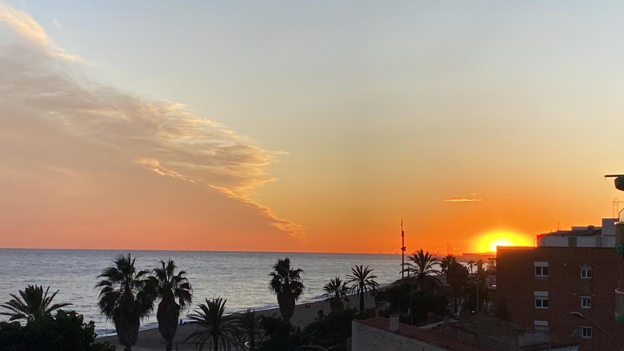 Apartamento Frente Al Mar Canet De Mar Zewnętrze zdjęcie
