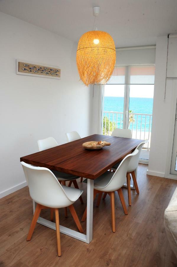 Apartamento Frente Al Mar Canet De Mar Zewnętrze zdjęcie